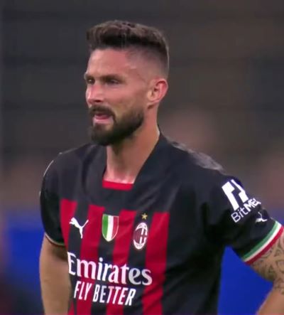 Милан проиграл Интеру второй матч в ЛЧ 