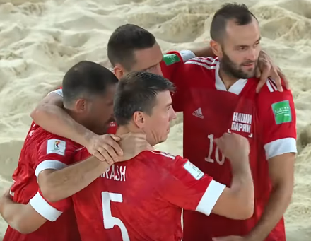 Сборная Россия по пляжному футболу стала чемпионом мира